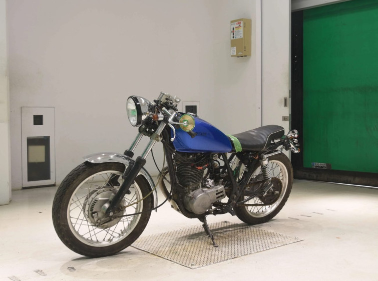 Мотоцикл Yamaha SR400-2 с пробегом 2198 km
