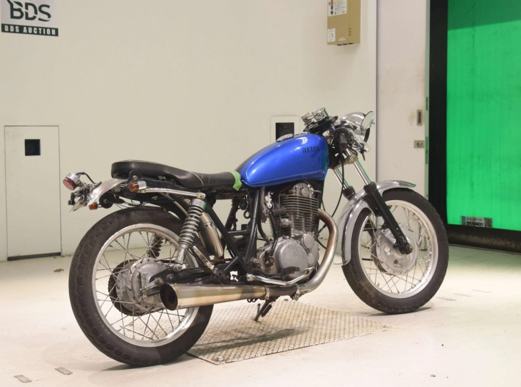 Мотоцикл Yamaha SR400-2 с пробегом 2198 km
