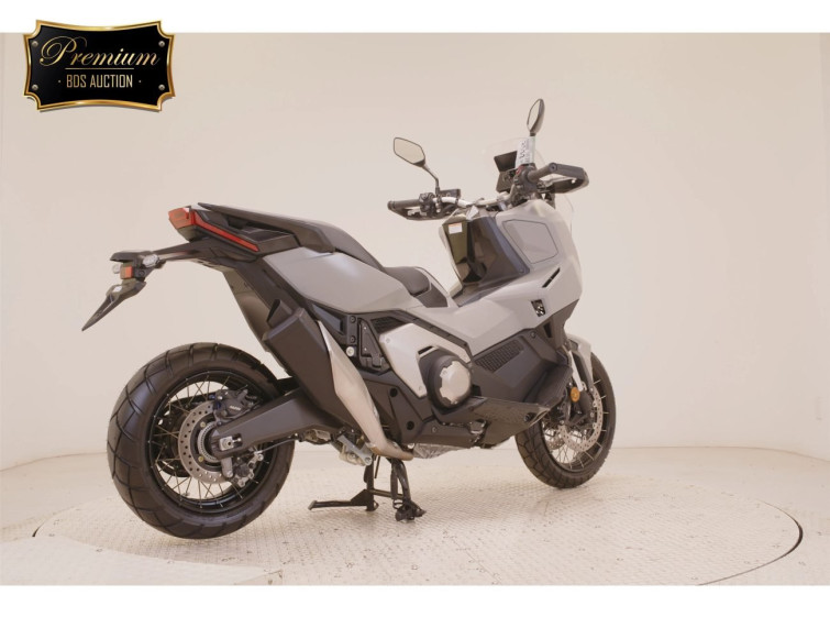 Мотоцикл Honda X-ADV750-2 с пробегом 77 km