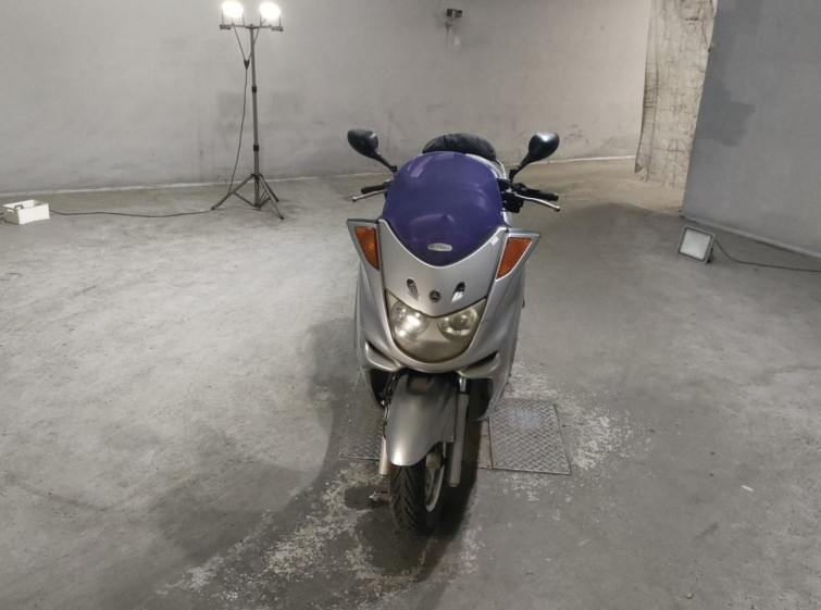 Мотоцикл Yamaha MAJESTY250