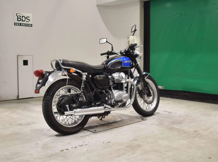 Мотоцикл Kawasaki W650 з пробігом 23576 km