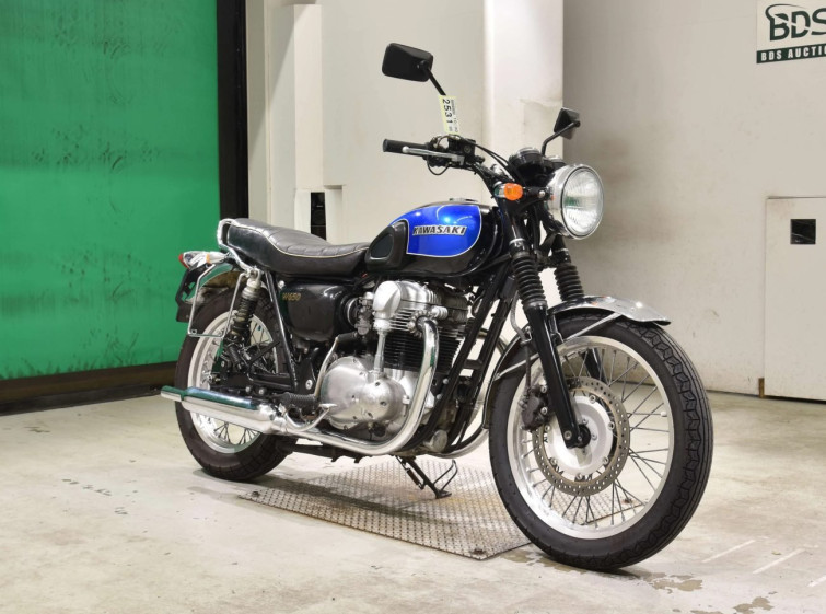 Мотоцикл Kawasaki W650 з пробігом 23576 km