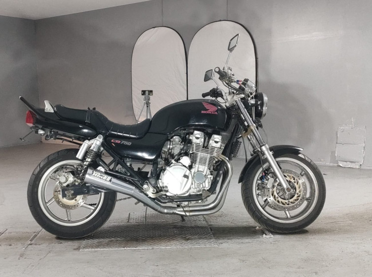 Мотоцикл Honda CB750 з пробігом 30859 km