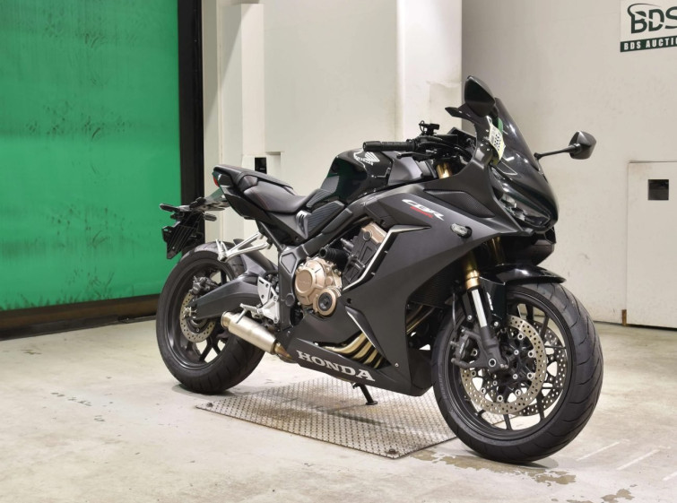 Мотоцикл Honda CB650R с пробегом 33730 km