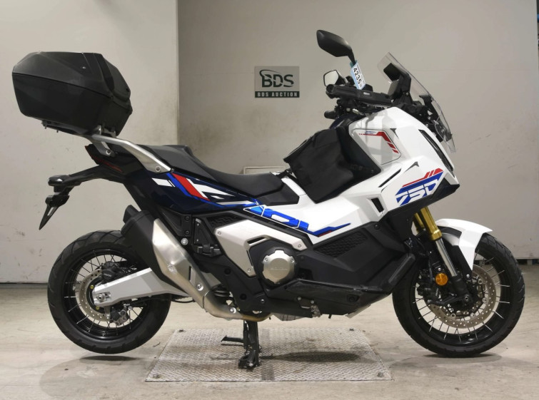 Мотоцикл Honda X-ADV750-2 з пробігом 831 km
