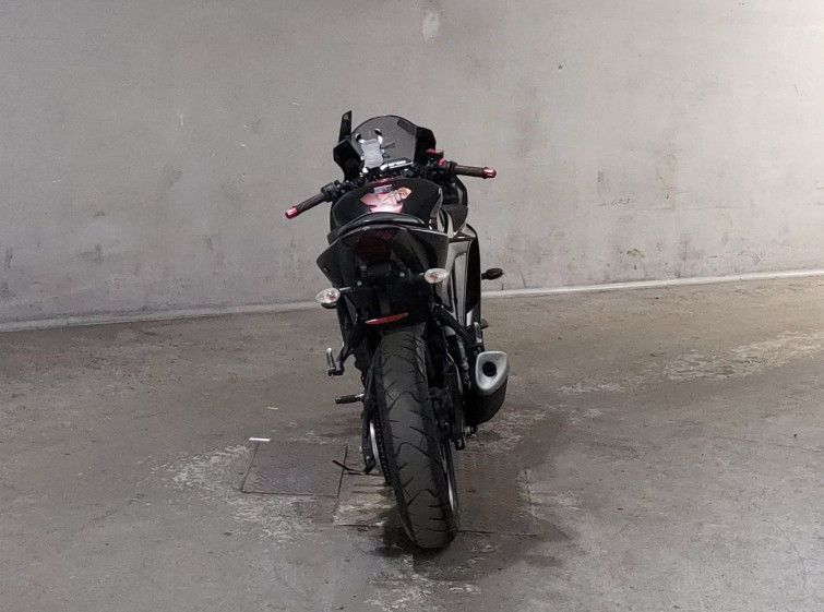Мотоцикл Yamaha YZF-R25 с пробегом 19066 km