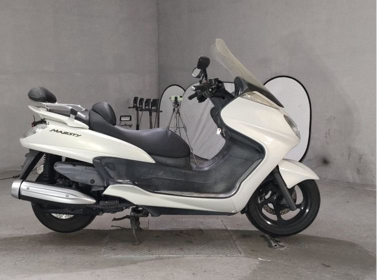 Мотоцикл Yamaha GRAND MAJESTY250