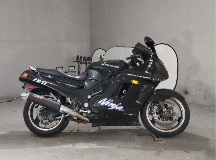 Мотоцикл Kawasaki ZZ-R1100 з пробігом 48555 m