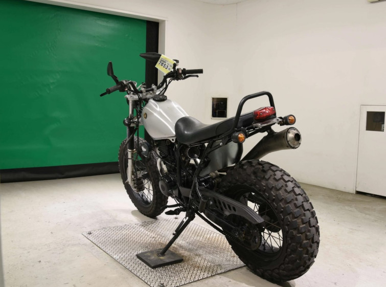 Мотоцикл Yamaha TW200E с пробегом 36 km