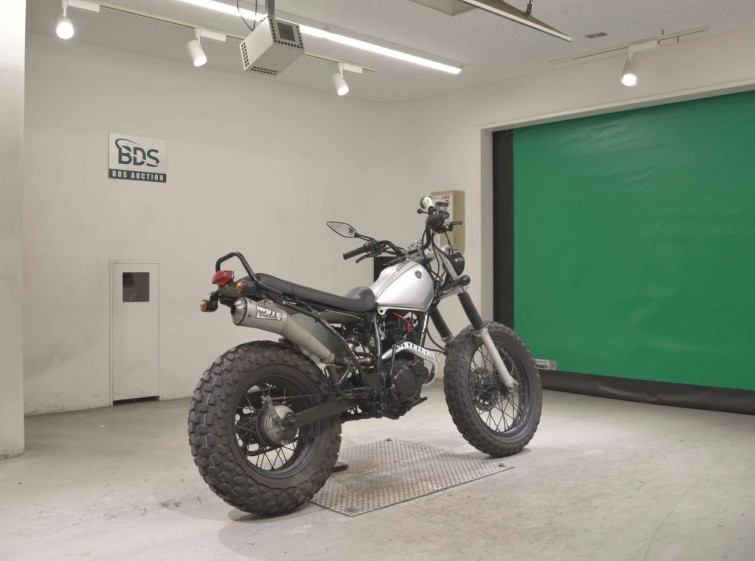 Мотоцикл Yamaha TW200E с пробегом 36 km