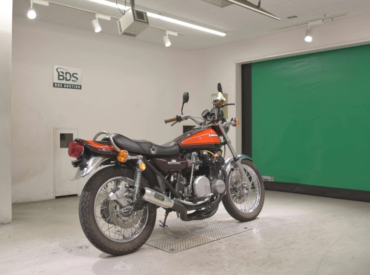 Мотоцикл Kawasaki Z1000 з пробігом 16183 m