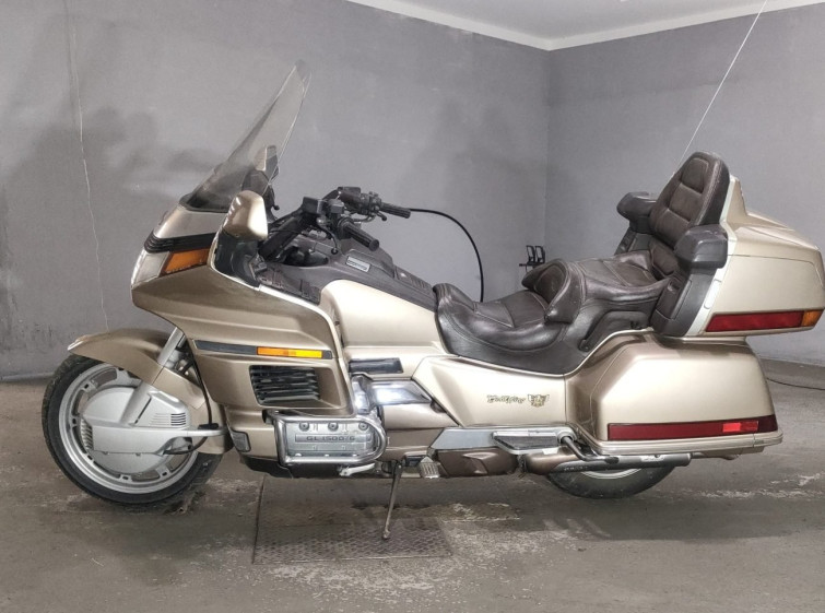 Мотоцикл Honda GL1500 с пробегом 16816 km