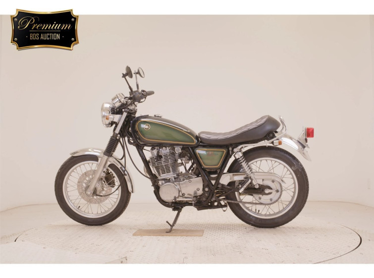 Мотоцикл Yamaha SR400 с пробегом 5876 km