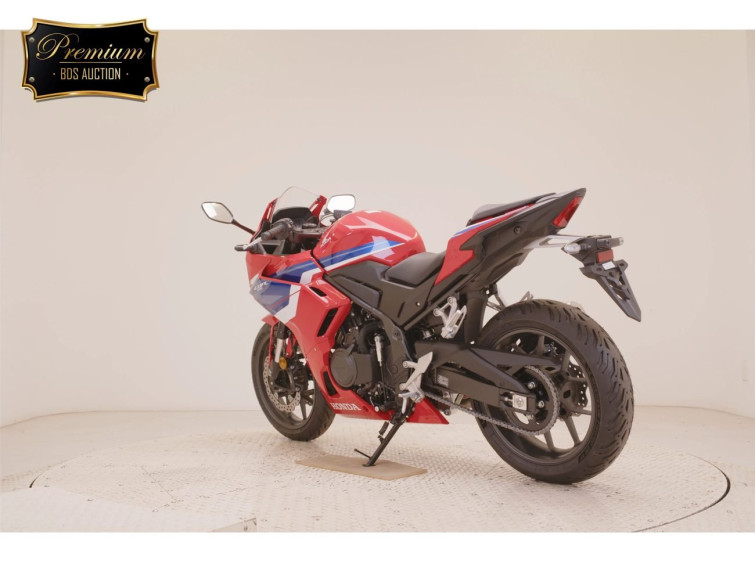 Мотоцикл Honda CBR400R-3