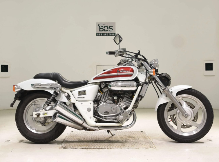 Мотоцикл Honda MAGNA250 з пробігом 30611 km