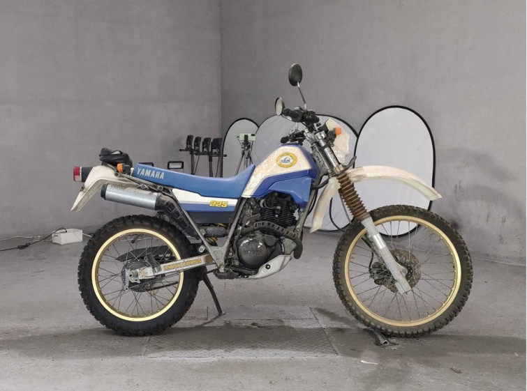 Мотоцикл Yamaha SEROW XT225 с пробегом 3209 km