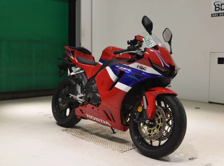 Мотоцикл Honda CBR600RR с пробегом 1759 km