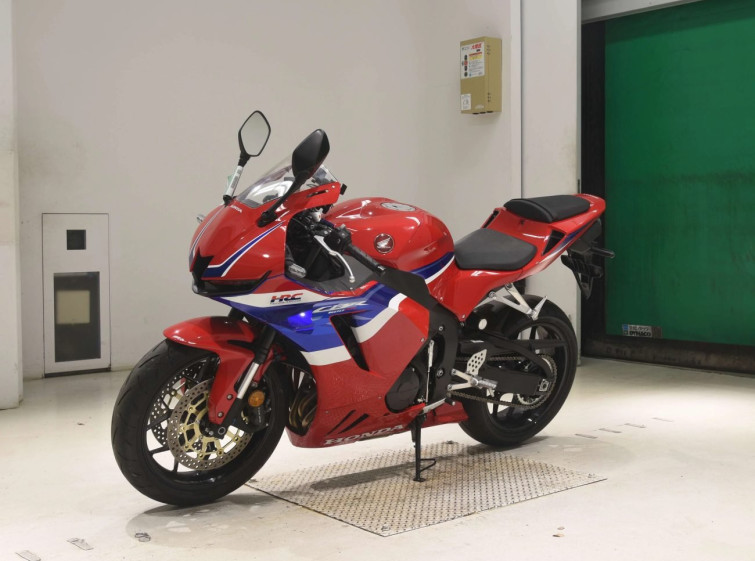 Мотоцикл Honda CBR600RR с пробегом 1759 km