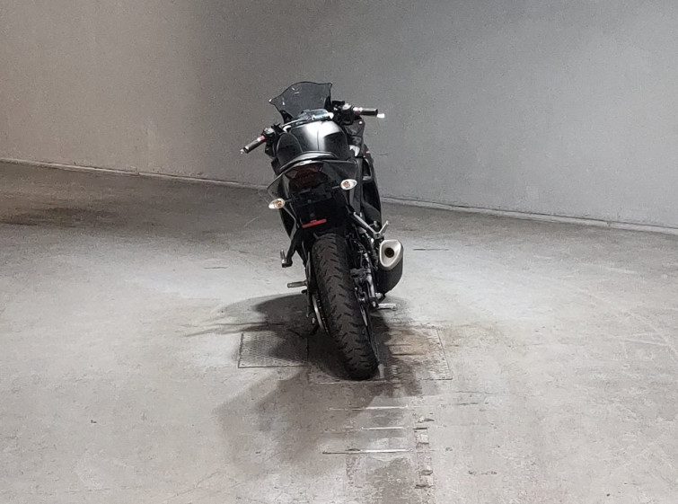 Мотоцикл Yamaha YZF-R25 с пробегом 14816 km