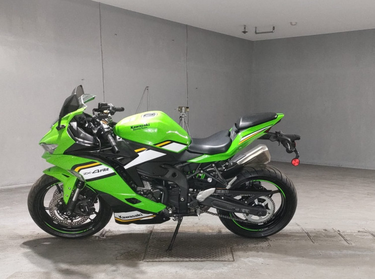 Мотоцикл Kawasaki NINJA ZX-4R SE з пробігом 17816 km