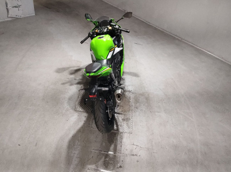 Мотоцикл Kawasaki NINJA ZX-4R SE з пробігом 17816 km