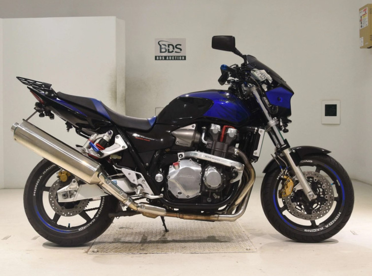 Мотоцикл Honda CB1300SF