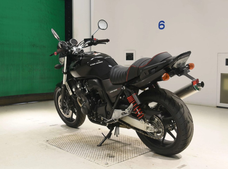 Мотоцикл Honda CB400SF