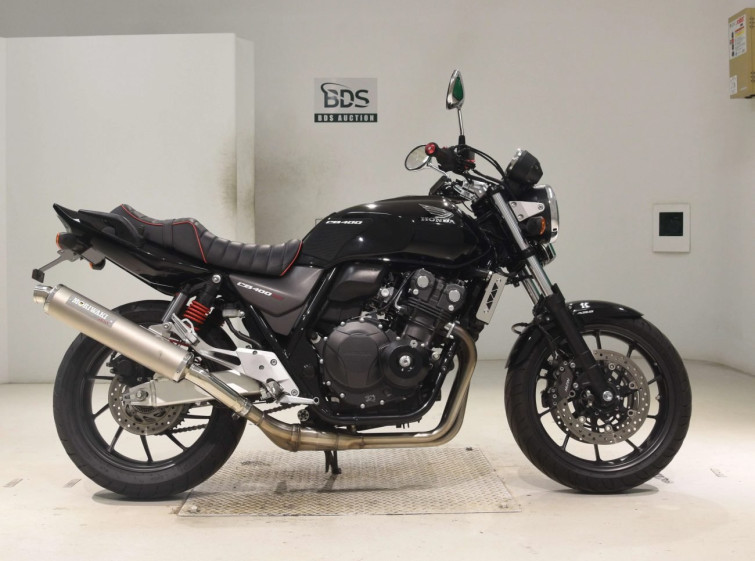 Мотоцикл Honda CB400SF
