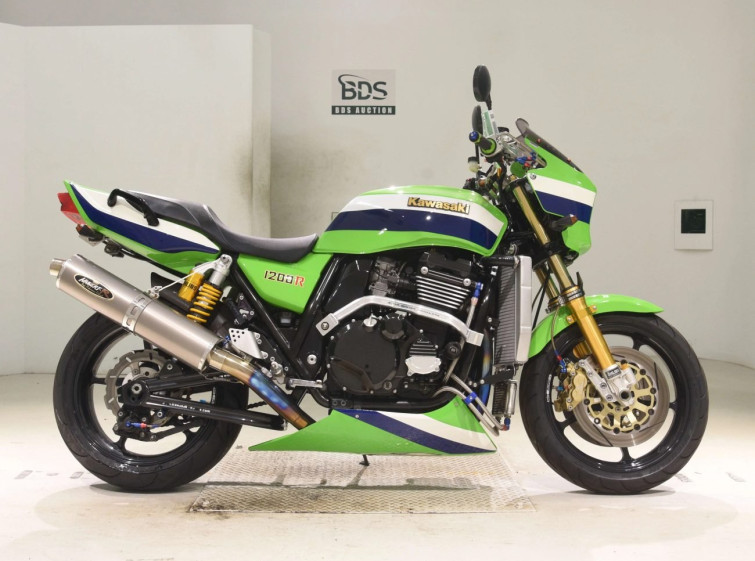 Мотоцикл Kawasaki ZRX1200R з пробігом 21960 km