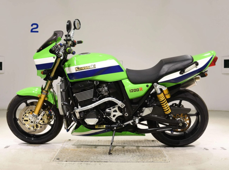 Мотоцикл Kawasaki ZRX1200R з пробігом 21960 km