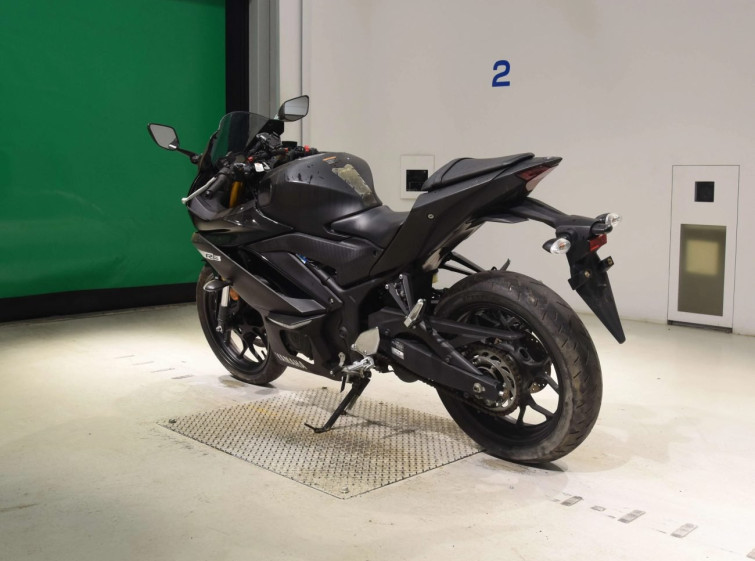 Мотоцикл Yamaha YZF-R3