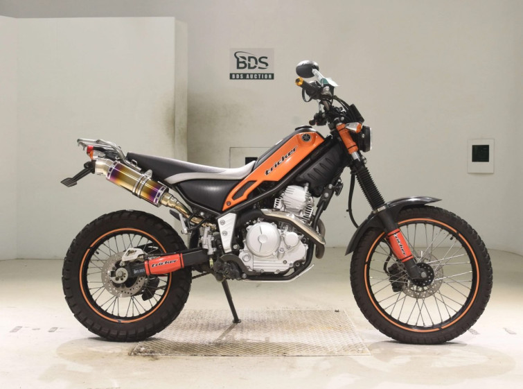 Мотоцикл Yamaha TRICKER с пробегом 4234 km