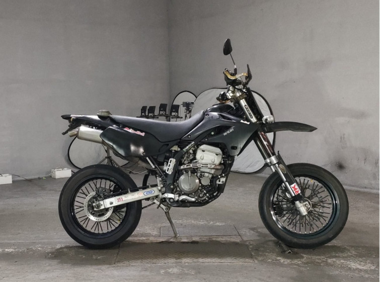 Мотоцикл Kawasaki D-TRACKER250 с пробегом 283 km