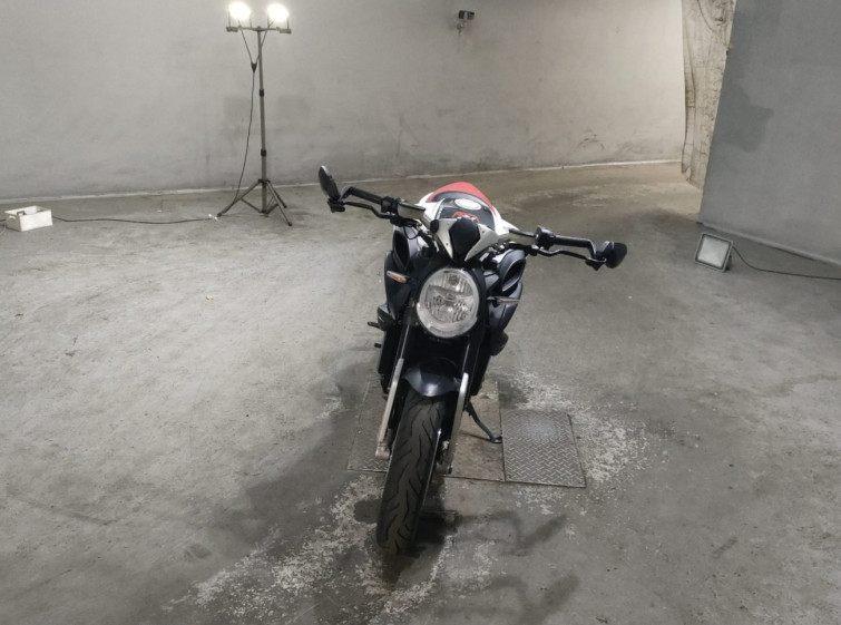 Мотоцикл MV Agusta DRAGSTAR 800R с пробегом 10999 km
