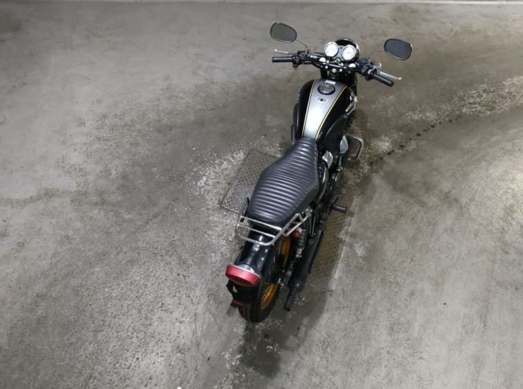 Мотоцикл Kawasaki W800 з пробігом 49071 km