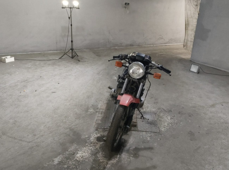 Мотоцикл Kawasaki Z550FX з пробігом 37350 km