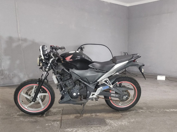 Мотоцикл Honda CBR250R з пробігом 35573 km