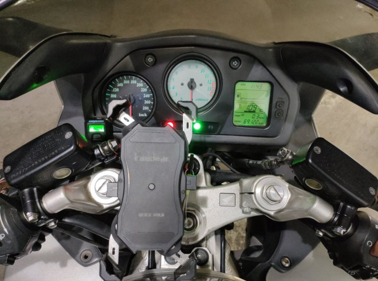 Мотоцикл Honda VFR800F с пробегом 69122 km