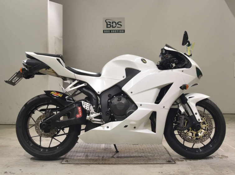 Мотоцикл Honda CBR600RR з пробігом 66365 km