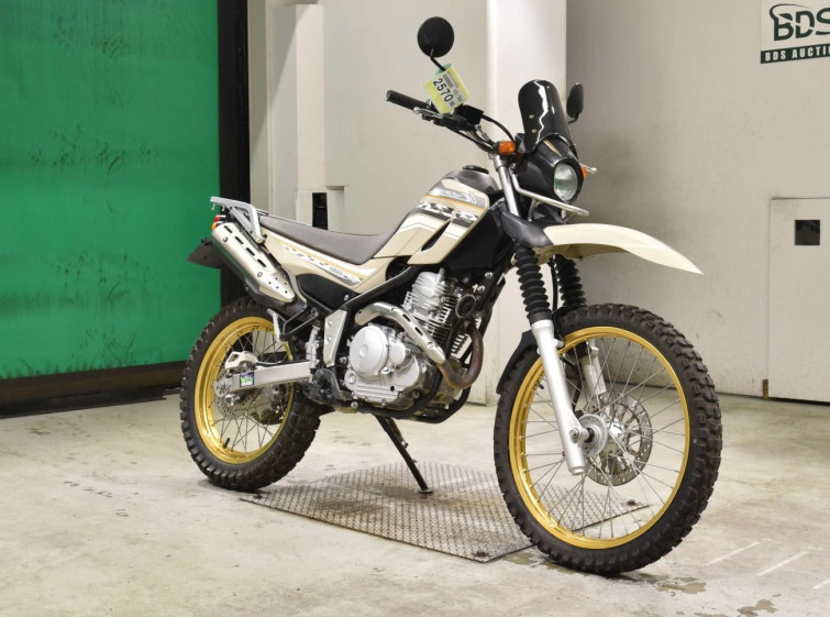 Мотоцикл Yamaha SEROW XT250 з пробігом 4266 km