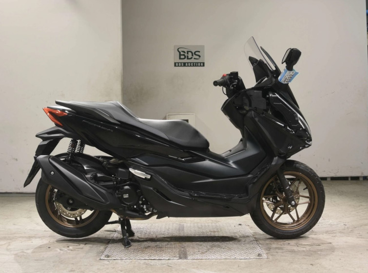 Мотоцикл Honda FORZA
