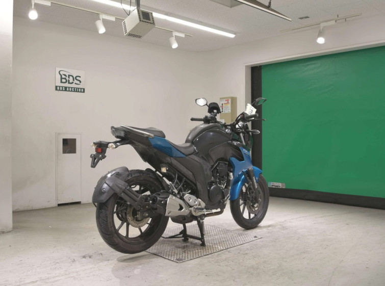 Мотоцикл Yamaha FZ25 з пробігом 14152 km
