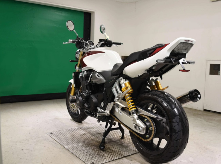 Мотоцикл Honda CB1300SF с пробегом 902 km