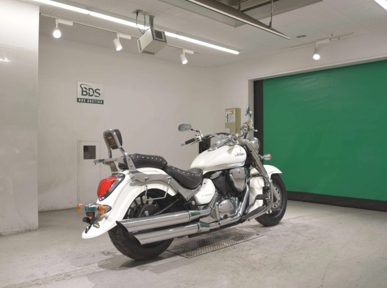 Мотоцикл Suzuki INTRUDER 400 CLASSIC с пробегом 17215 km