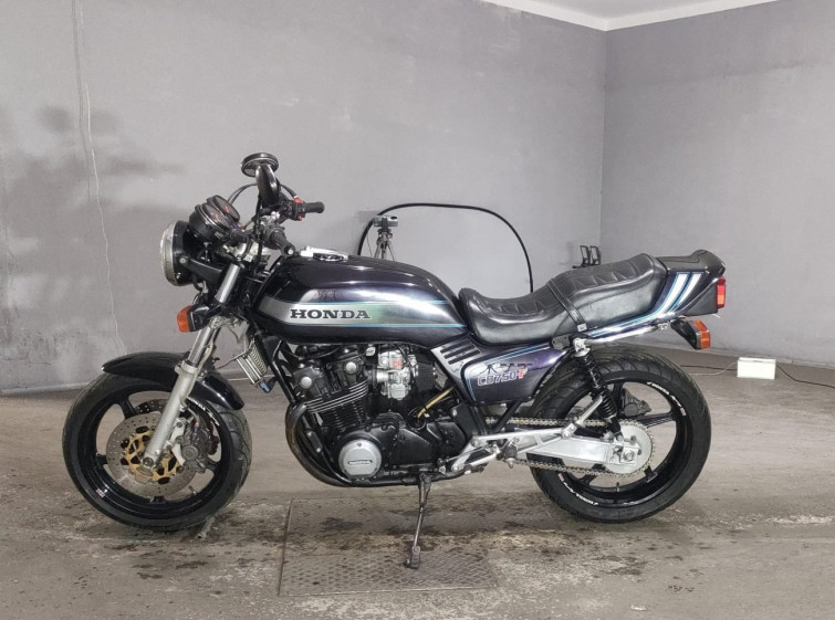 Мотоцикл Honda CB750FOUR с пробегом 8694 km