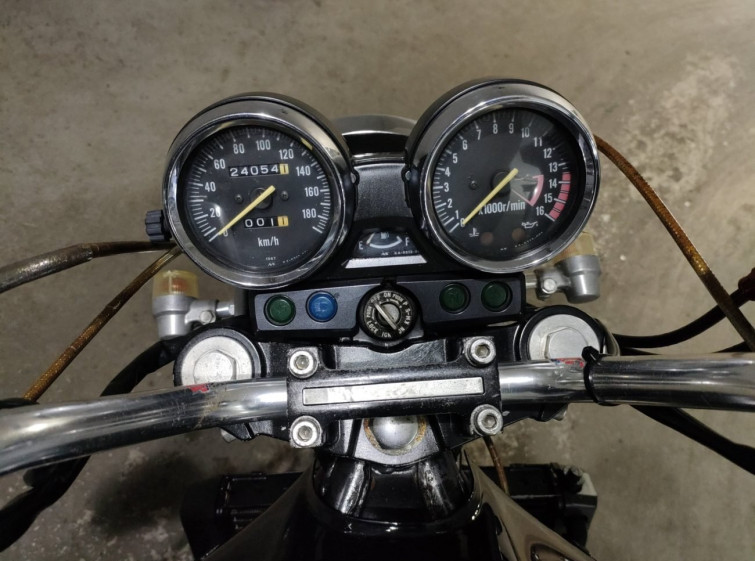 Мотоцикл Kawasaki ZRX400 с пробегом 24054 km