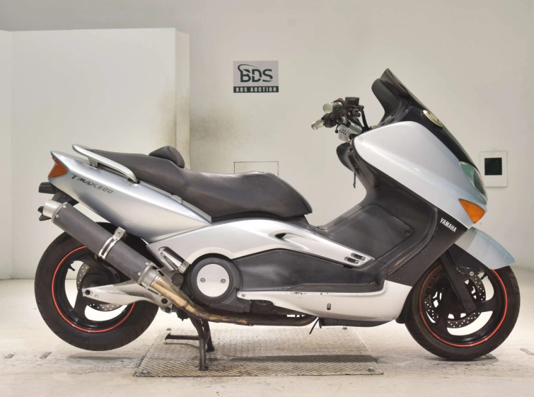 Мотоцикл Yamaha T-MAX500 с пробегом 13745 km
