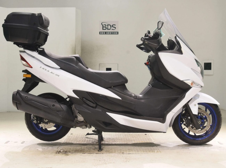 Мотоцикл Suzuki BURGMAN400 з пробігом 3590 km