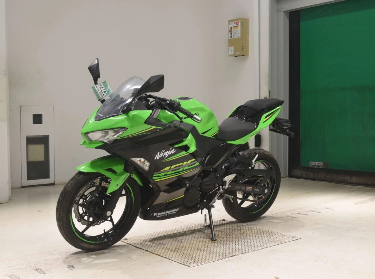 Мотоцикл Kawasaki NINJA400 с пробегом 9066 km