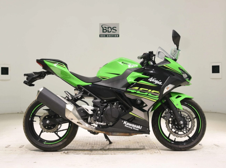 Мотоцикл Kawasaki NINJA400 с пробегом 9066 km